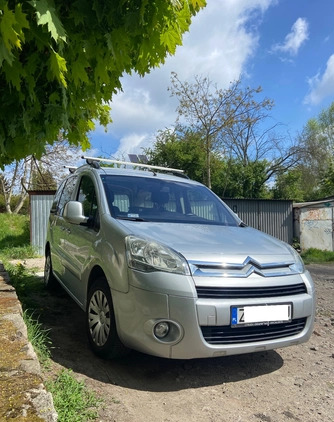 Citroen Berlingo cena 24500 przebieg: 125000, rok produkcji 2010 z Szczecin małe 67